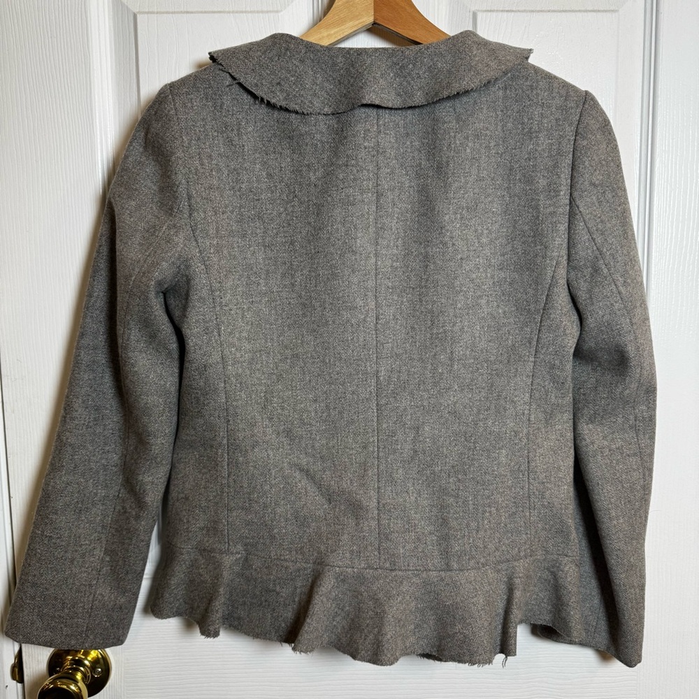 J.Crew Classic Gray Wool Ruffle Front Blazer Raw Edge Peplum Jacket Size 2 - Picture 10 of 10
